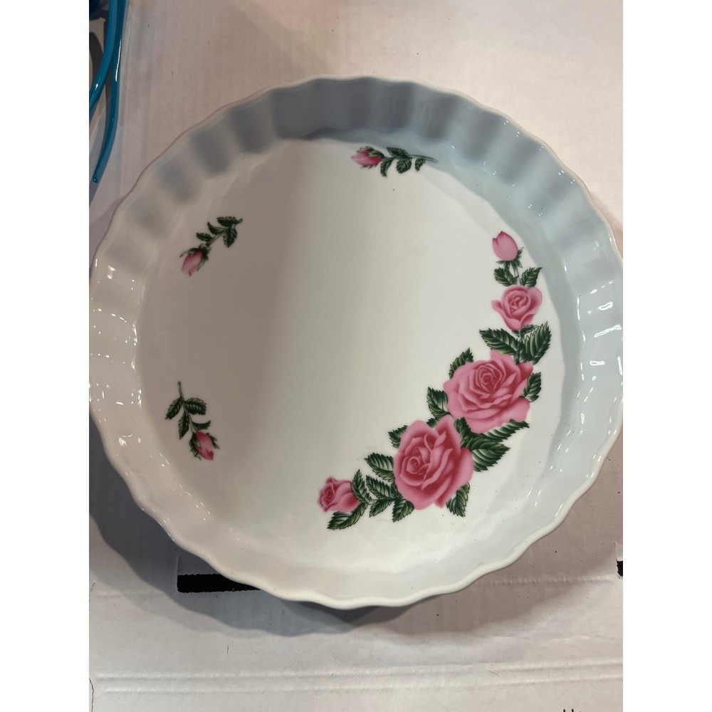 Christineholm‎ Pink Rose Porcelain Quiche Tart Pan 9.5 Inch Scalloped Edge White
